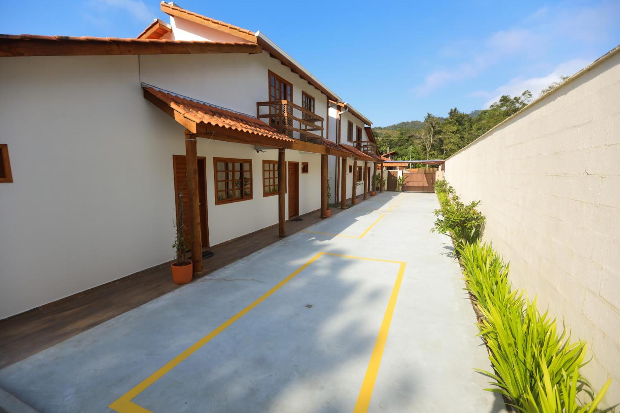 Estaleiro Com Charme - Ar, Churras E Pet Friendly Balneário Camboriú Exterior foto